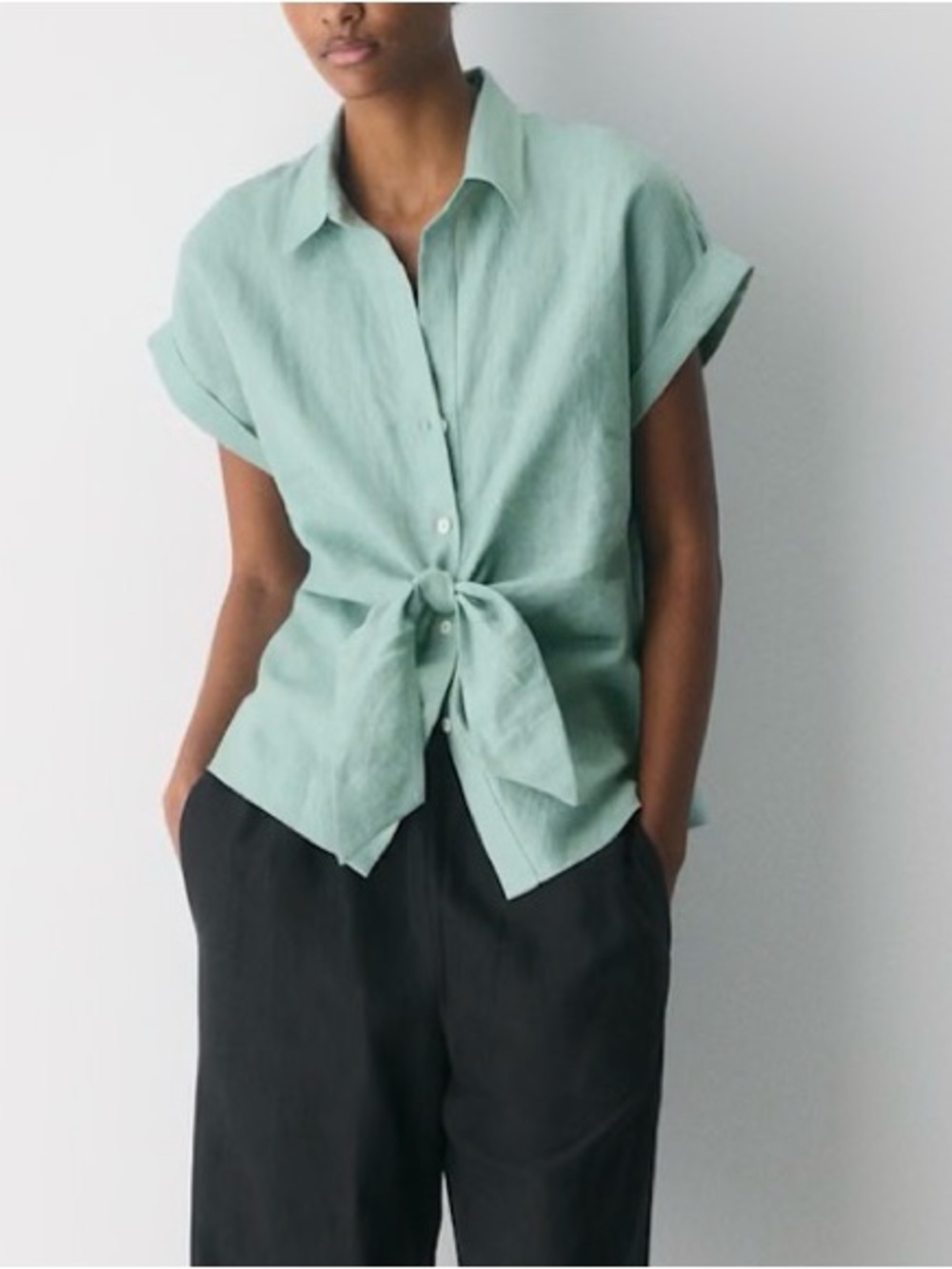 NEW w Tags! Little Moon Aritzia 100% Linen Green Top Med